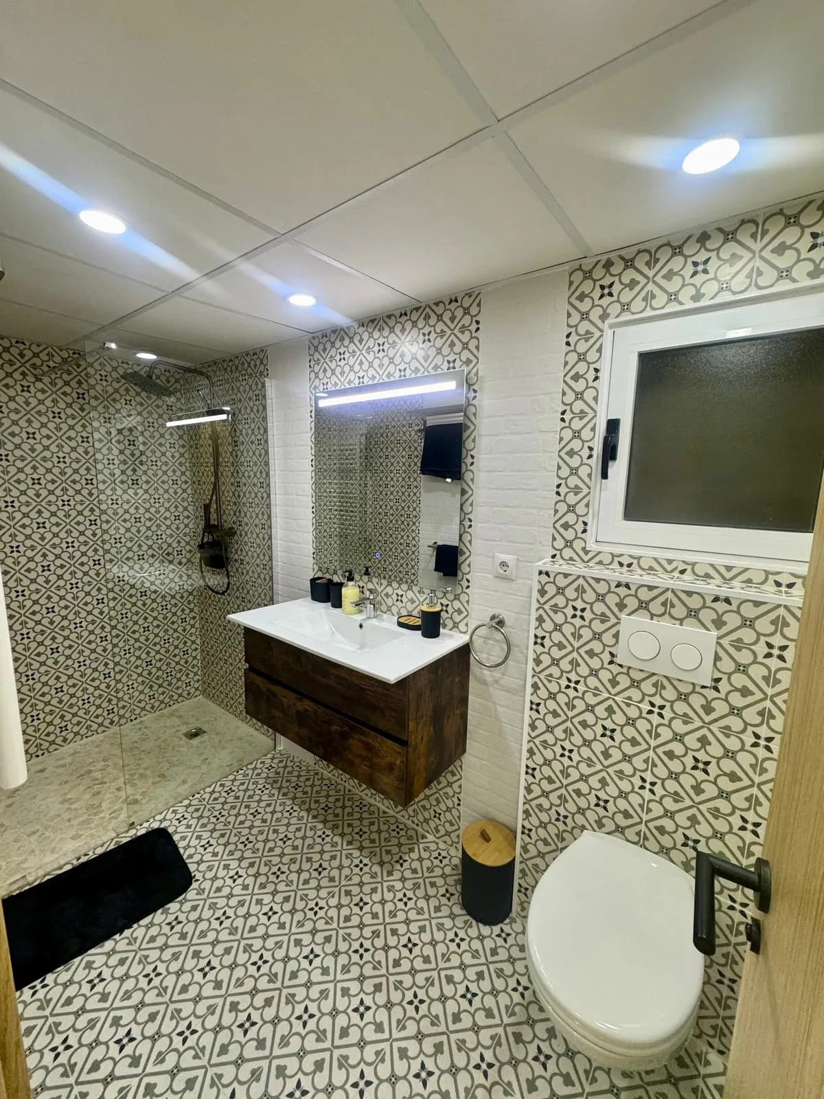 Apartment de 4 dormitorios en venta en Torrevieja, Alicante - Image 9