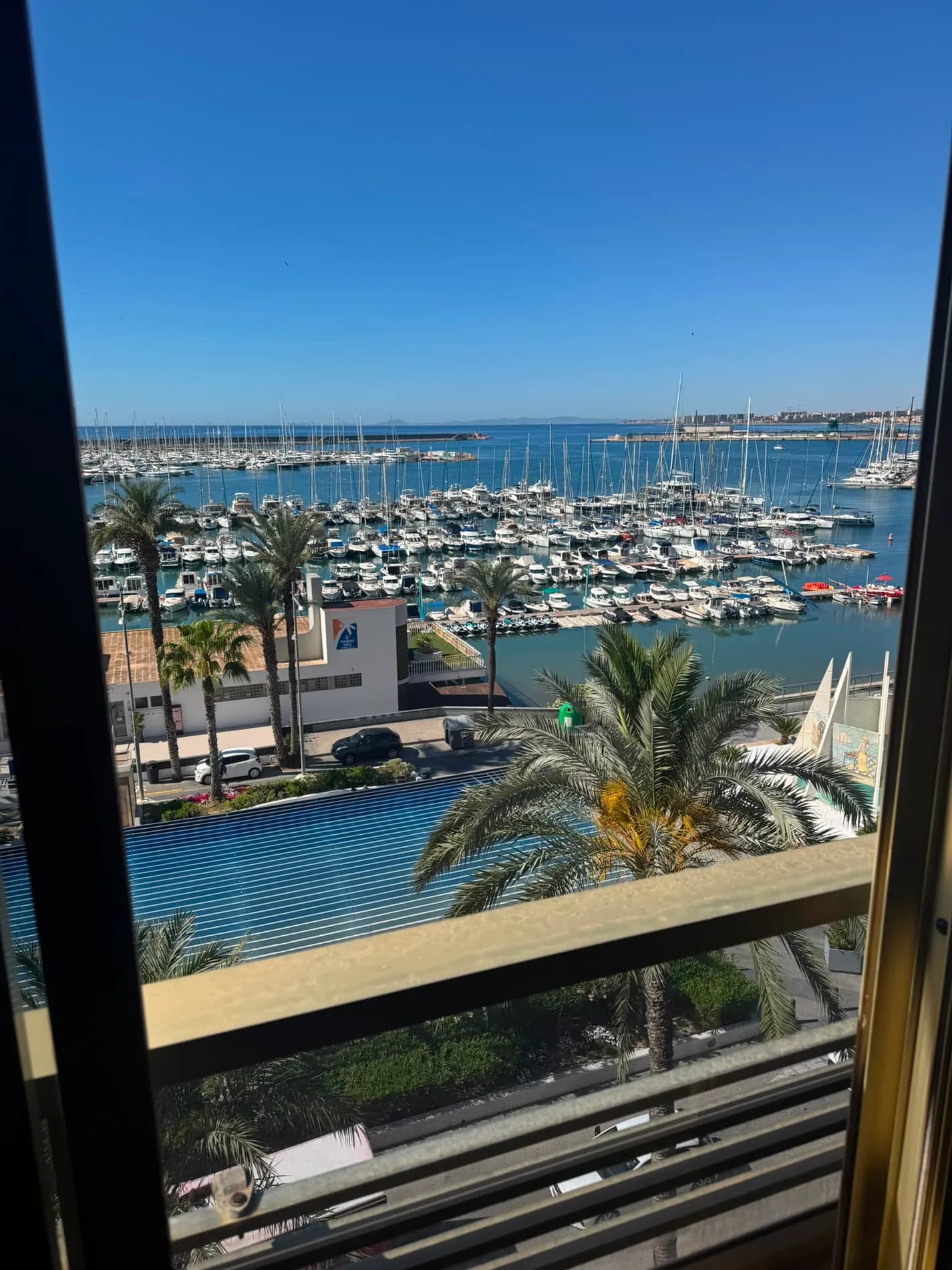 Apartment de 3 dormitorios en venta en Torrevieja, Alicante - Image 8