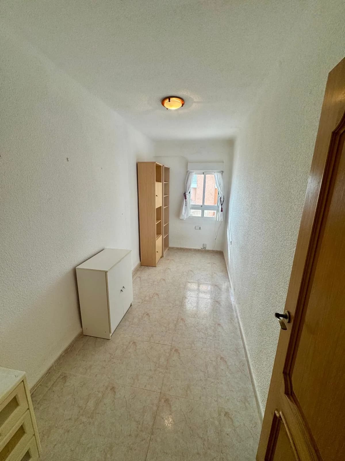 Apartment de 4 dormitorios en venta en Torrevieja, Alicante - Image 9