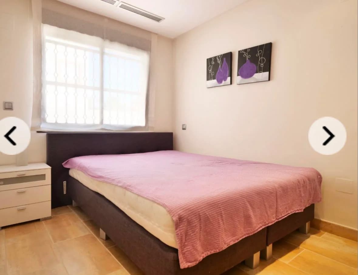 Apartment de 2 dormitorios en venta en Guardamar del Segura, Alicante - Image 3