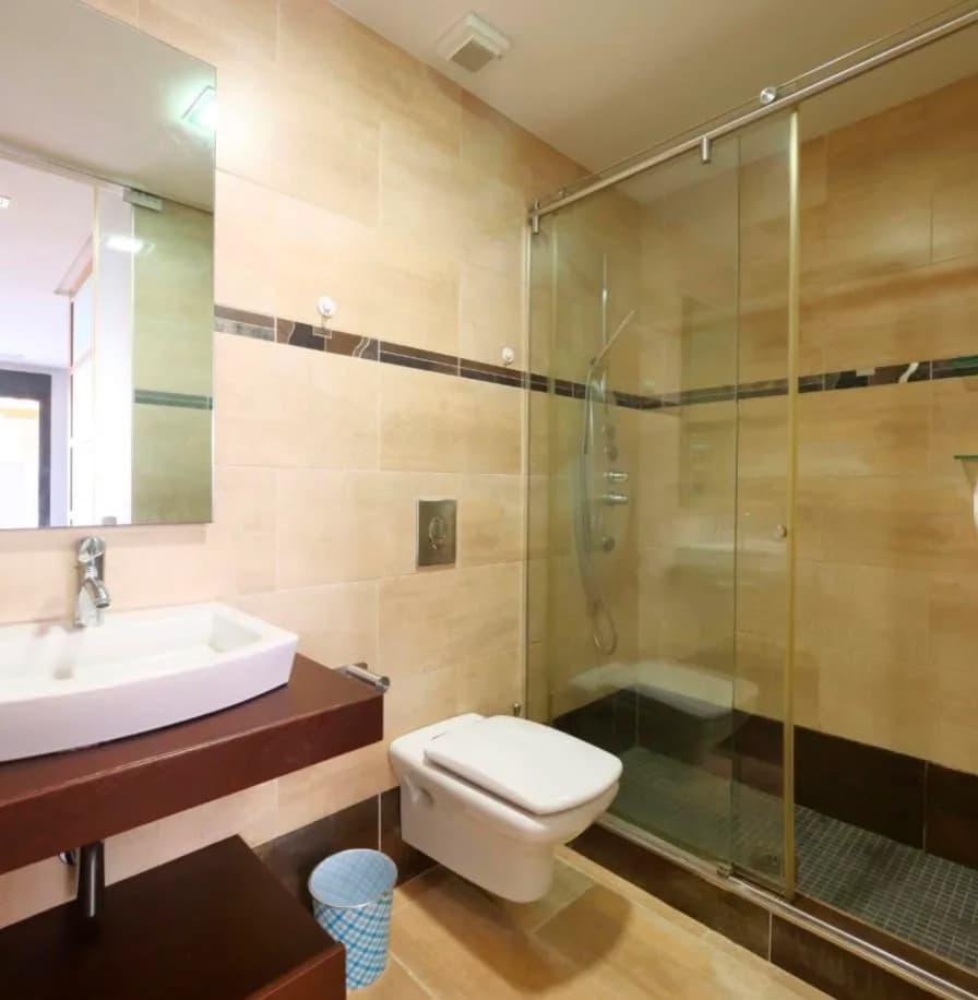 Apartment de 2 dormitorios en venta en Guardamar del Segura, Alicante - Image 4