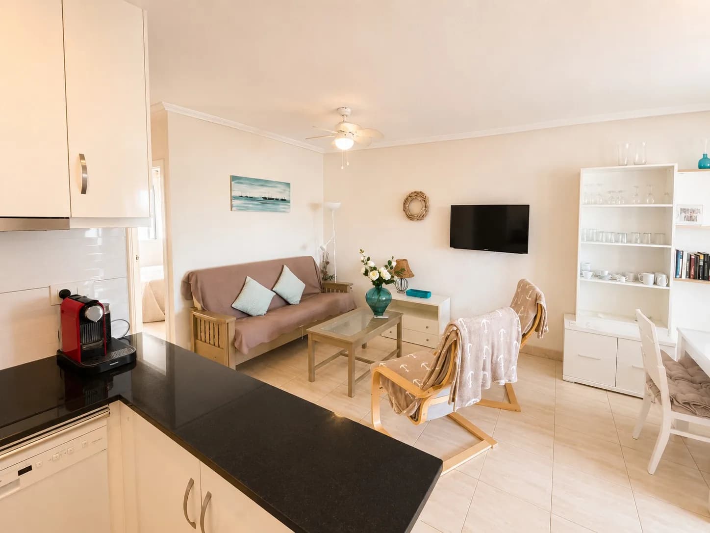 Apartment de 3 dormitorios en venta en Torrevieja, Alicante - Image 5