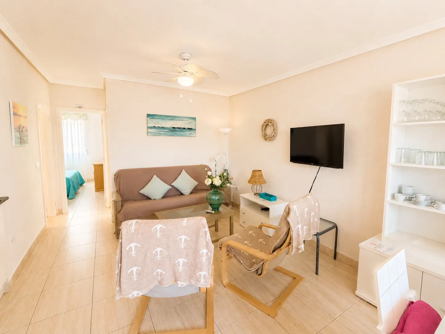 Apartment de 3 dormitorios en venta en Torrevieja, Alicante - Image 6