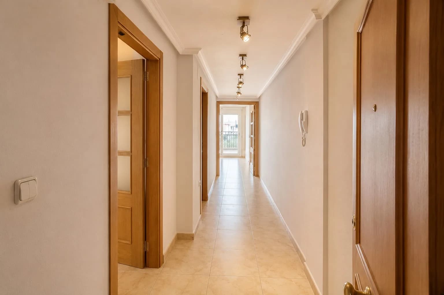Apartment de 3 dormitorios en venta en Almoradi, Alicante - Image 5
