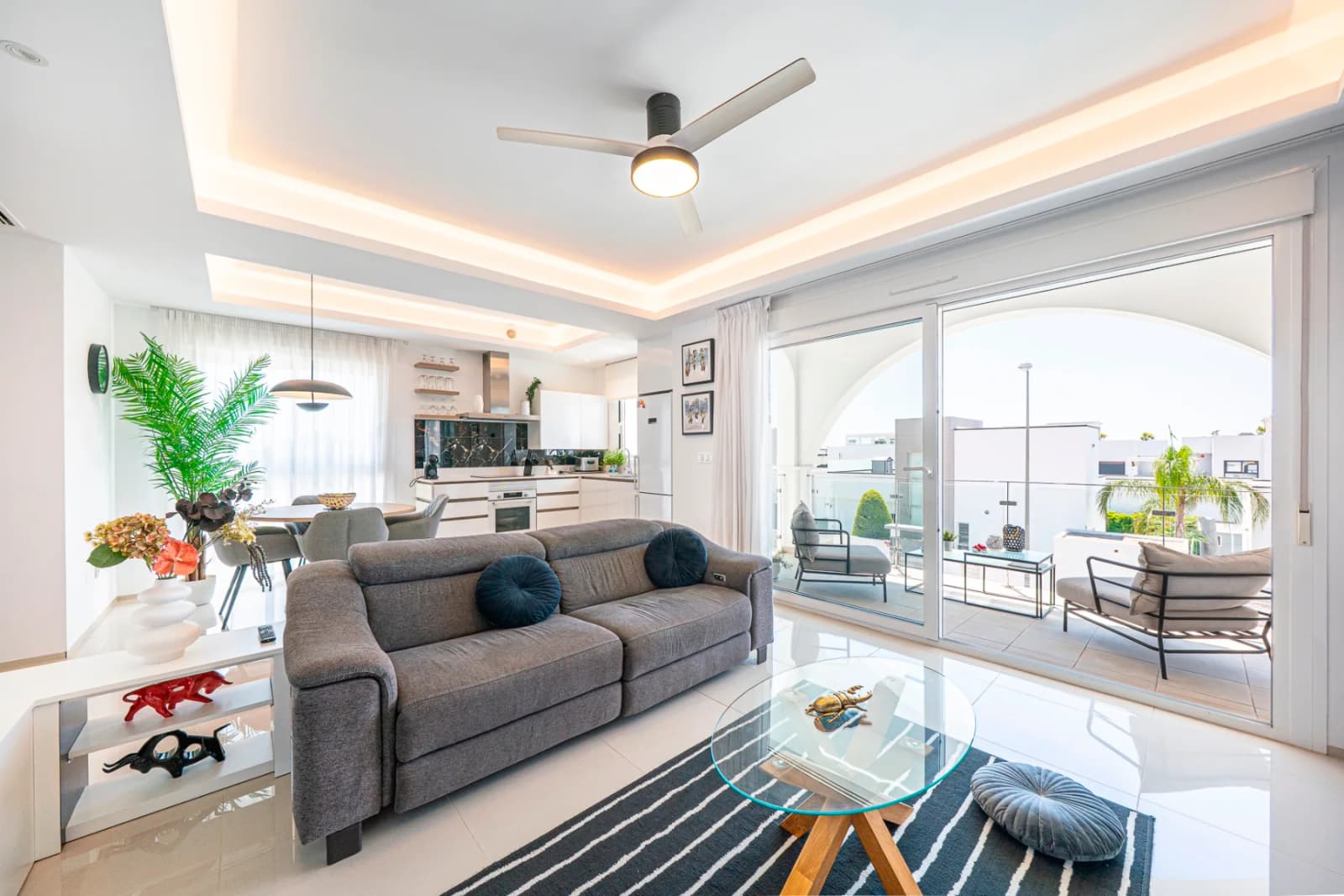 Villa de 2 dormitorios en venta en Ciudad Quesada - Rojales, Alicante - Image 8