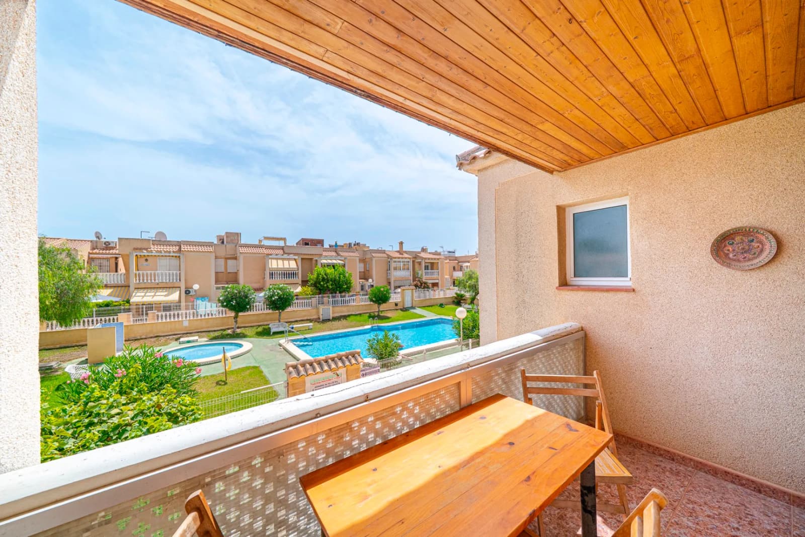 Apartment de 2 dormitorios en venta en Torrevieja, Alicante