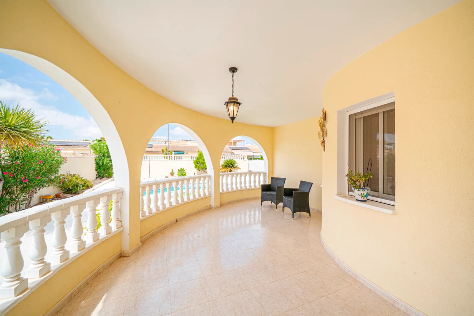 Villa de 3 dormitorios en venta en Ciudad Quesada - Rojales, Alicante - Image 3