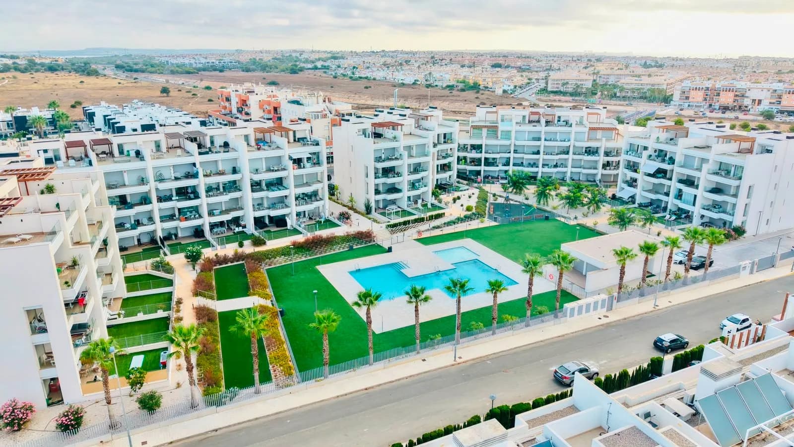Apartment de 2 dormitorios en venta en Orihuela Costa, Alicante