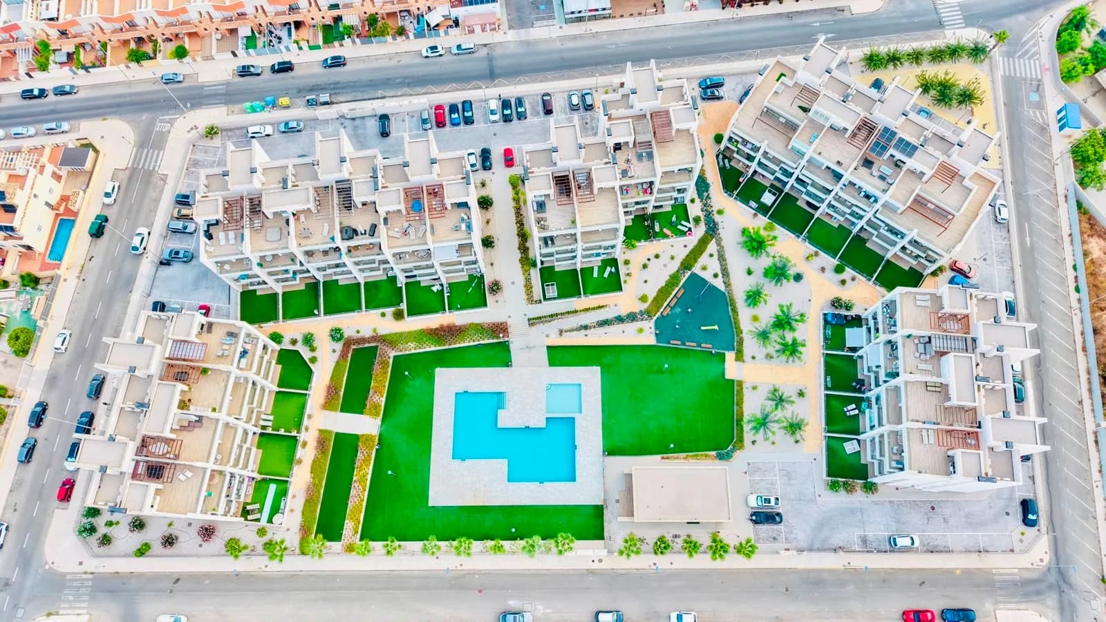 Apartment de 2 dormitorios en venta en Orihuela Costa, Alicante - Image 6