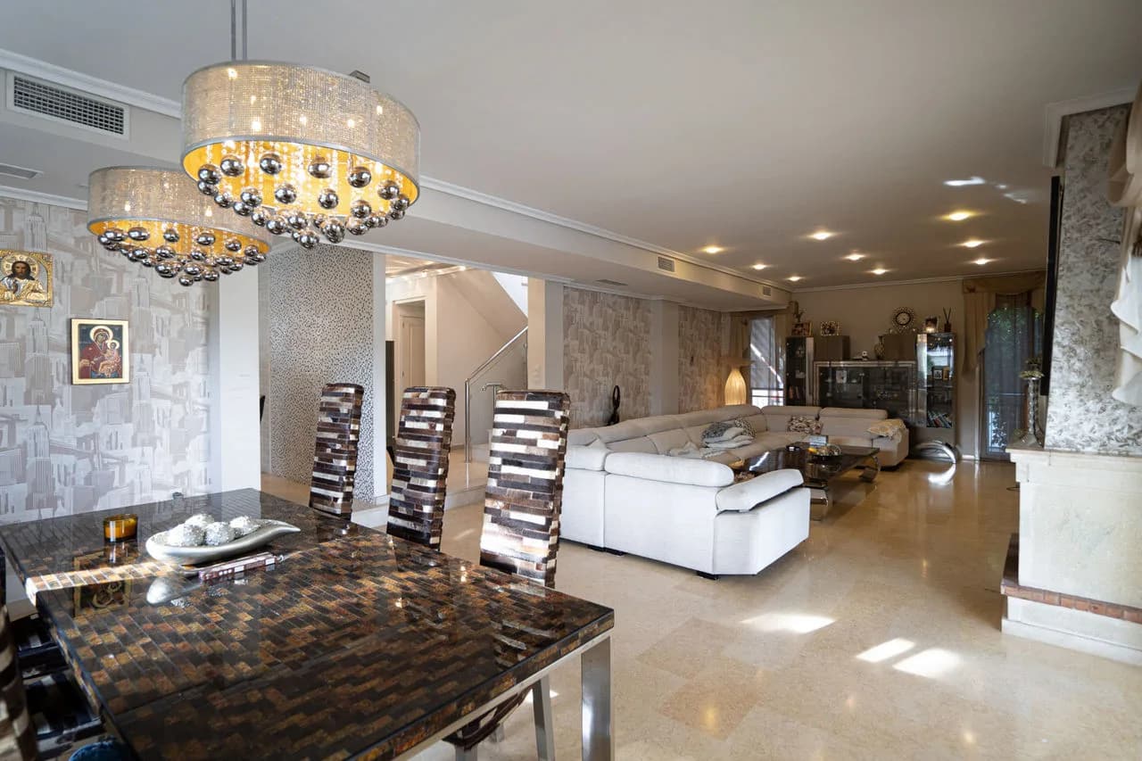 Villa de 5 dormitorios en venta en La Mata, Alicante - Image 4