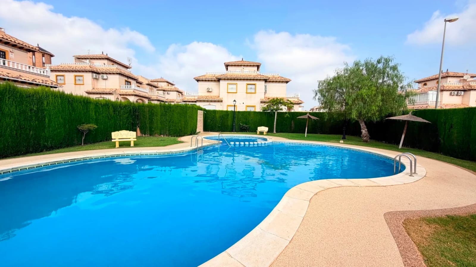 Semi Detached Villa In Lomas De Cabo Roig - Image 3