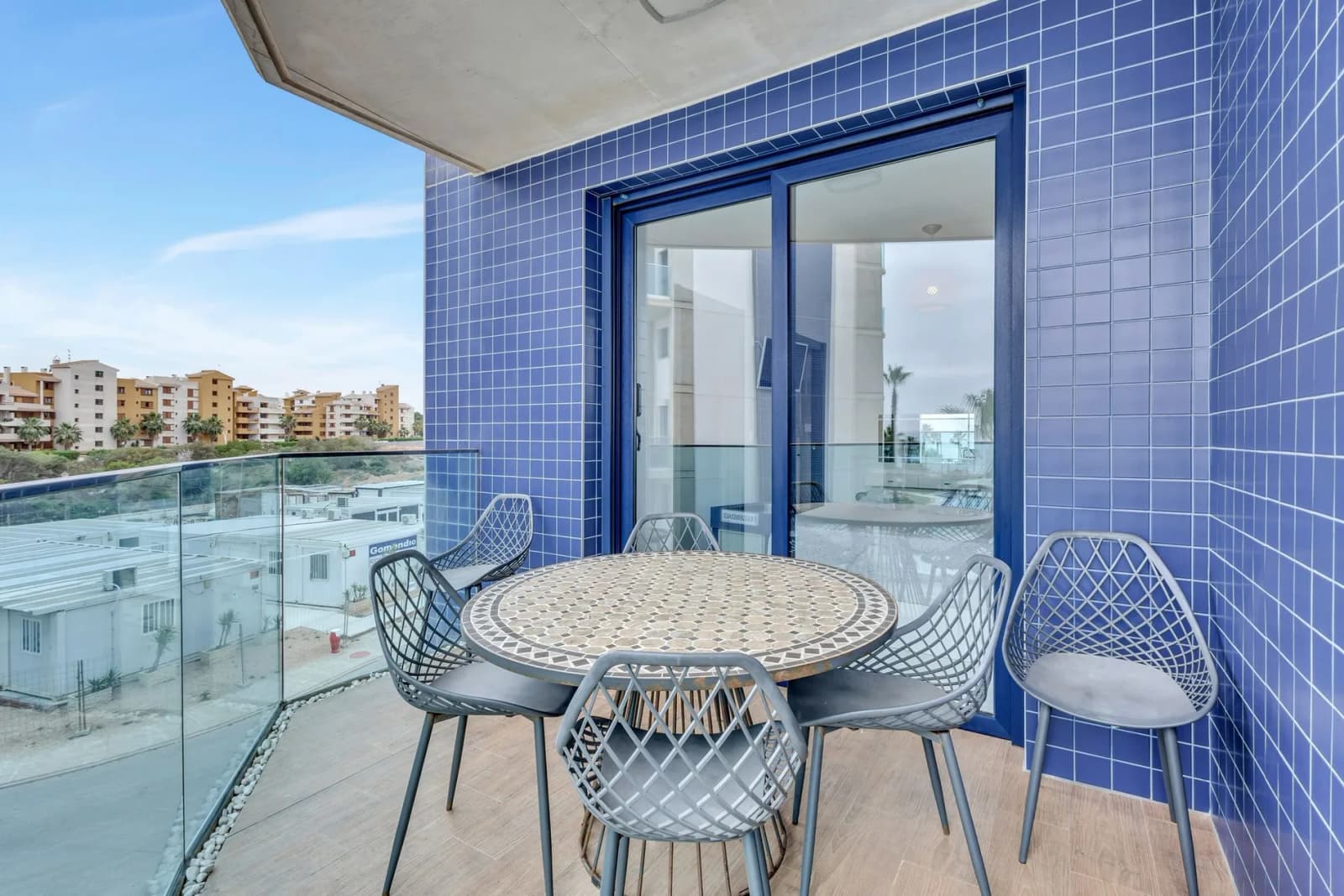 Apartment de 3 dormitorios en venta en Punta Prima, Costa Blanca - Image 4