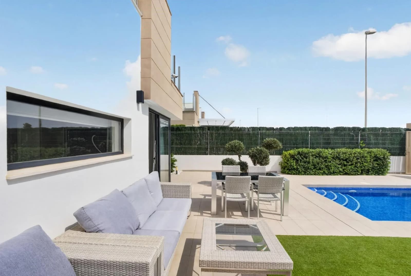 Villa de 3 dormitorios en venta en Guardamar Del Segura, Costa Blanca - Image 5