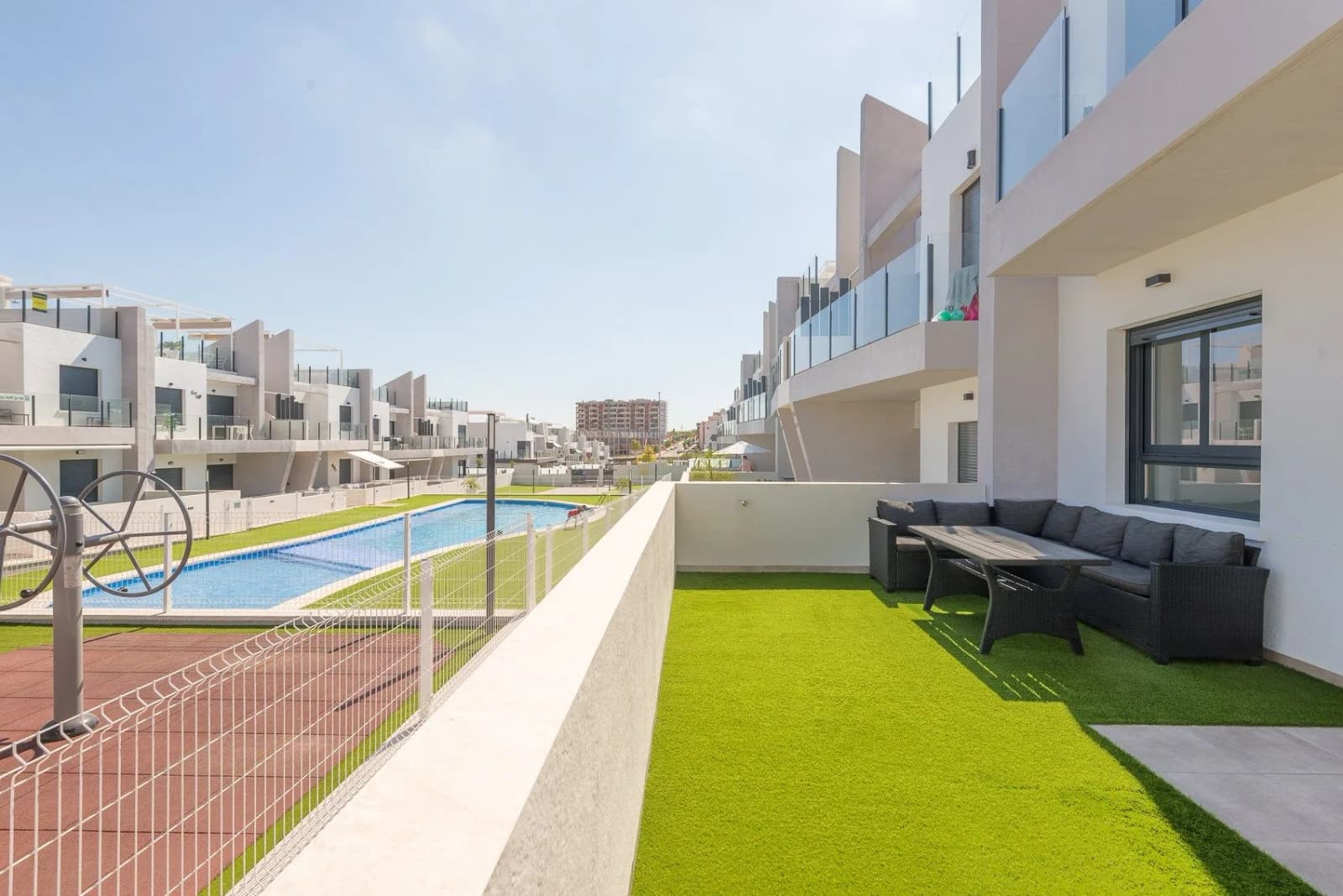 Apartment de 2 dormitorios en venta en San Miguel De Salinas, Costa Blanca - Image 2