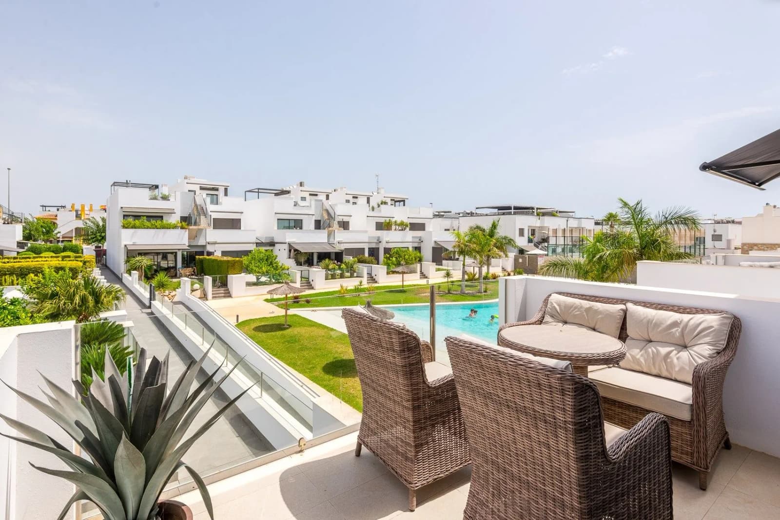 Apartment de 2 dormitorios en venta en Torre De La Horadada, Costa Blanca