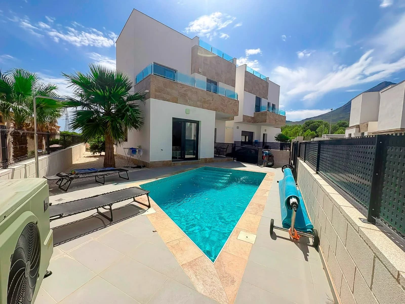Independent Villa In Polop