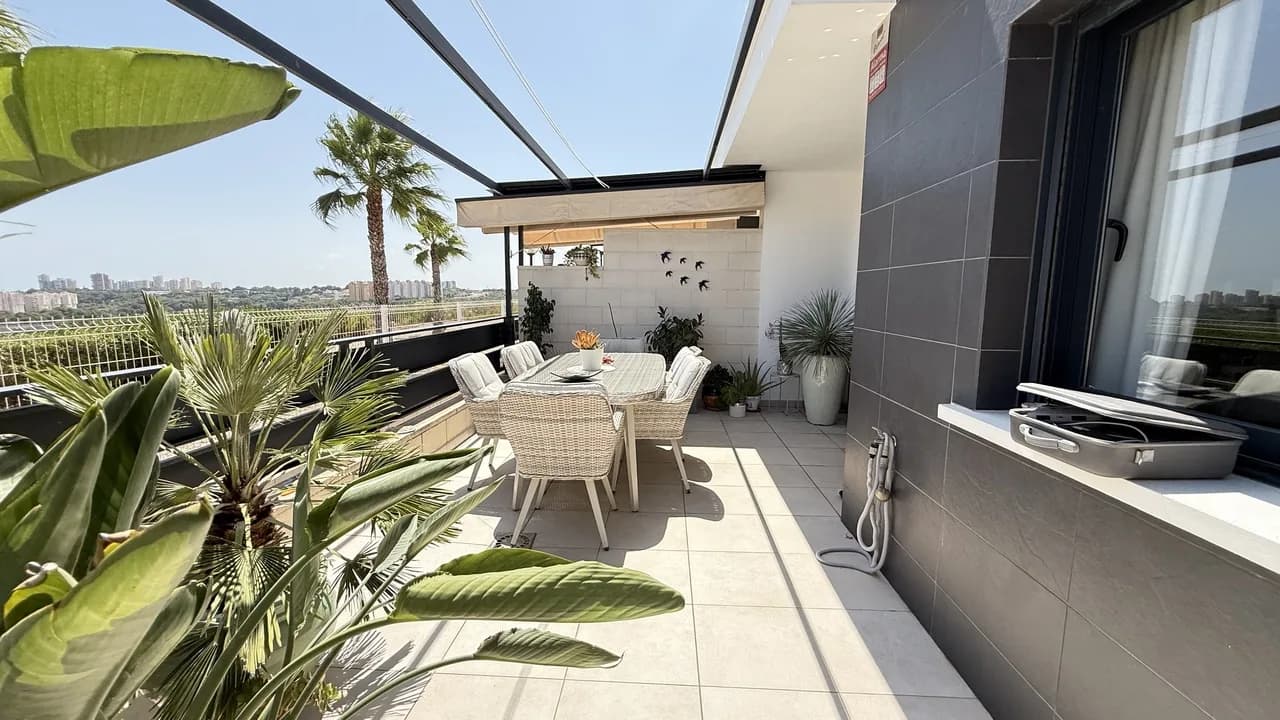 Townhouse de 3 dormitorios en venta en Cabo Roig, Alicante - Image 5