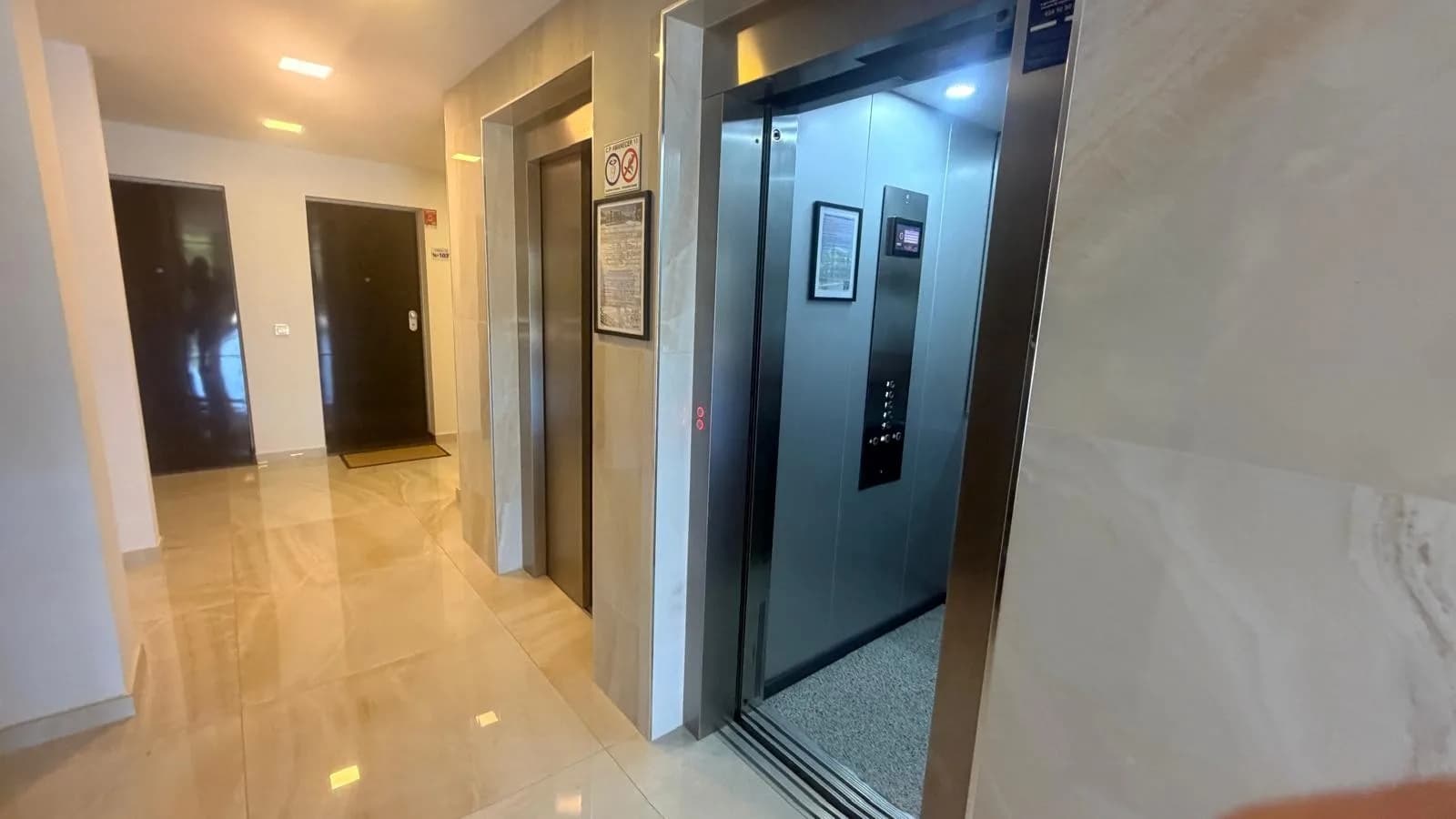 Apartment de 3 dormitorios en venta en Los Altos, Alicante - Image 4
