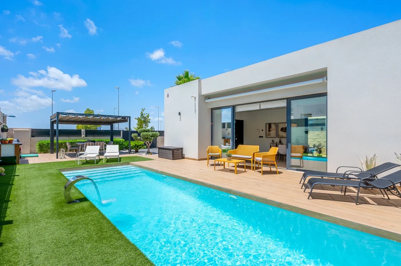 Villa de 3 dormitorios en venta en Benijófar, Alicante