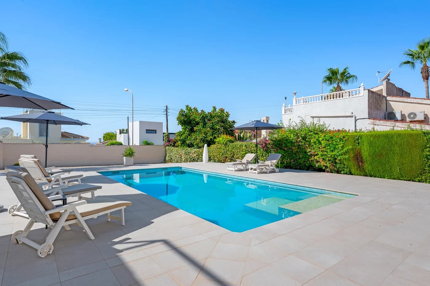 Villa de 3 dormitorios en venta en Ciudad Quesada - Rojales, Alicante - Image 3