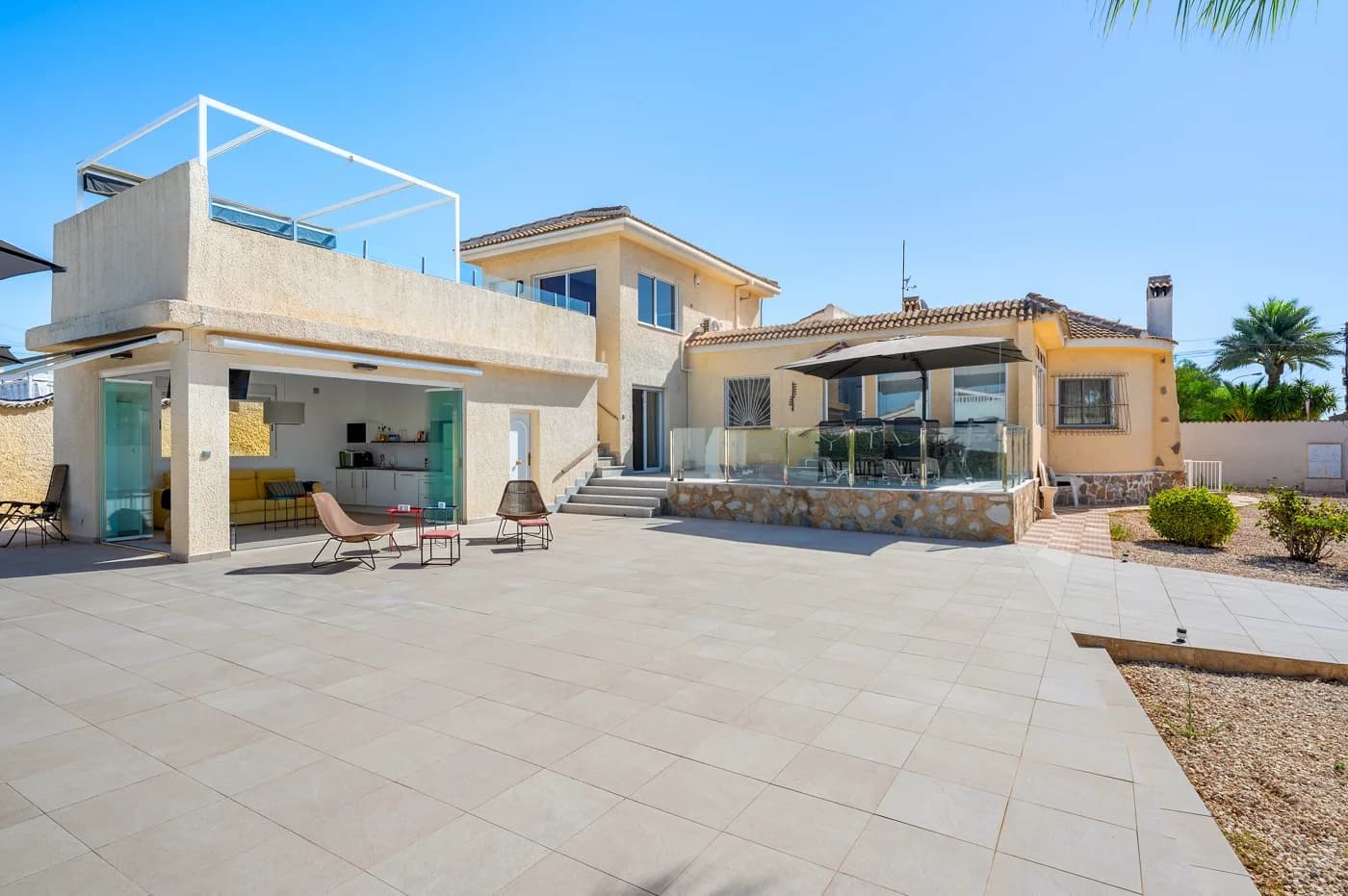 Villa de 3 dormitorios en venta en Ciudad Quesada - Rojales, Alicante - Image 8