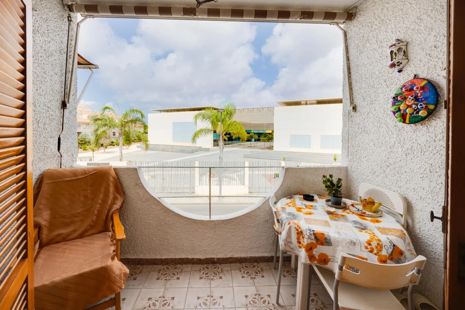Bungalow In Torrevieja - Image 2
