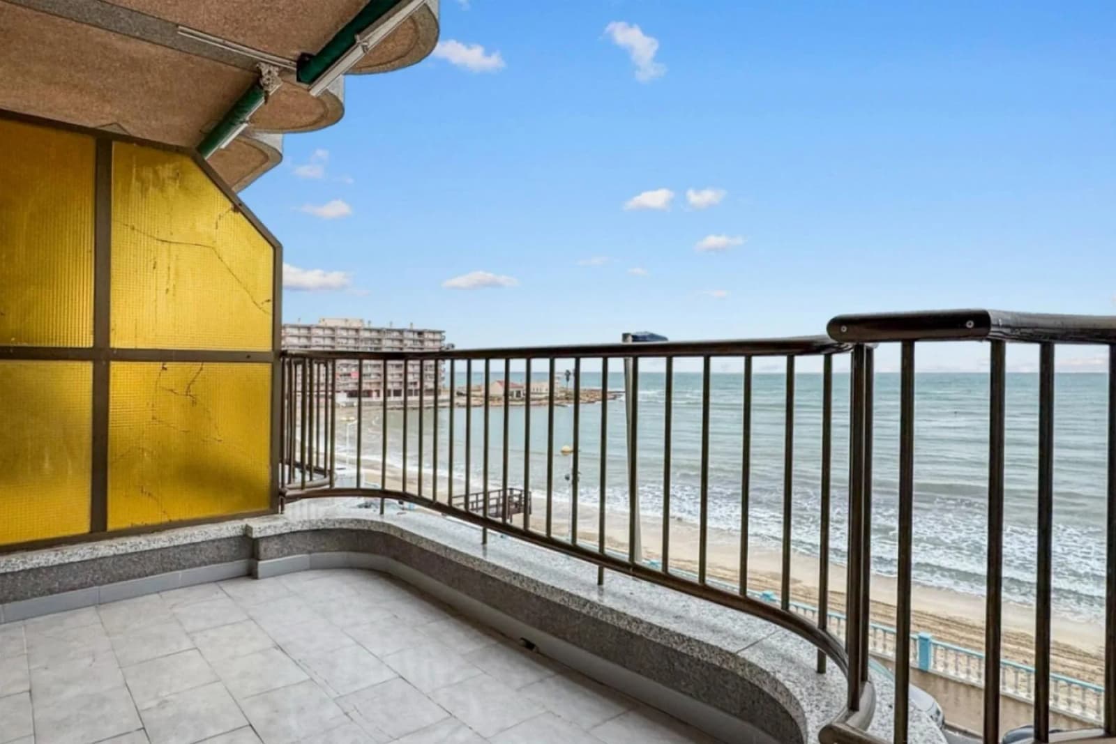 Apartamento In Torrevieja - Image 8