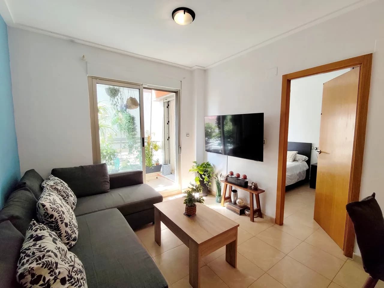 Apartment de 3 dormitorios en venta en Torrevieja, Alicante - Image 3