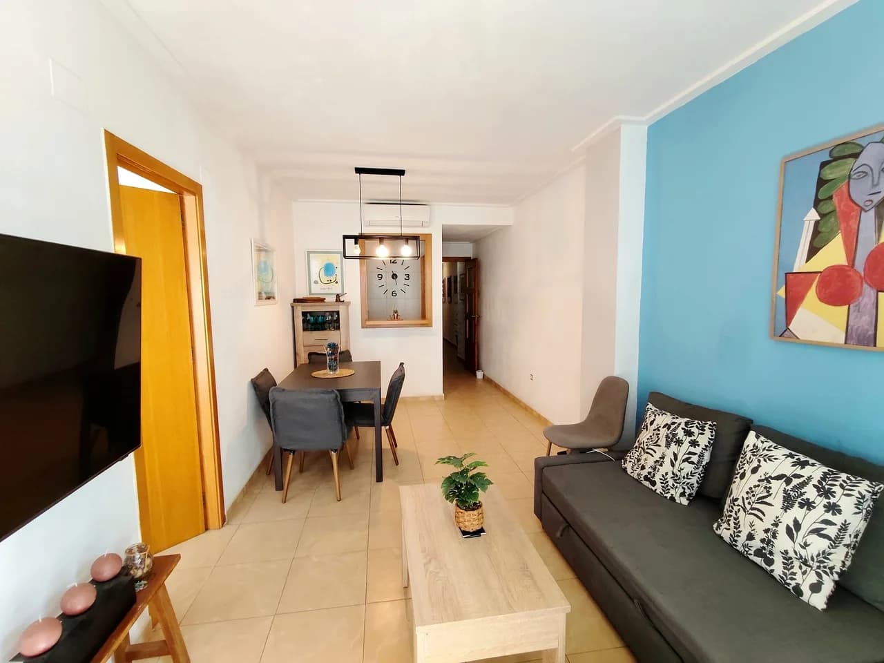 Apartment de 3 dormitorios en venta en Torrevieja, Alicante - Image 4