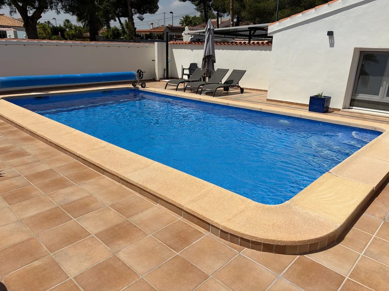Villa de 4 dormitorios en venta en Pinar De Campoverde, Alicante - Image 4