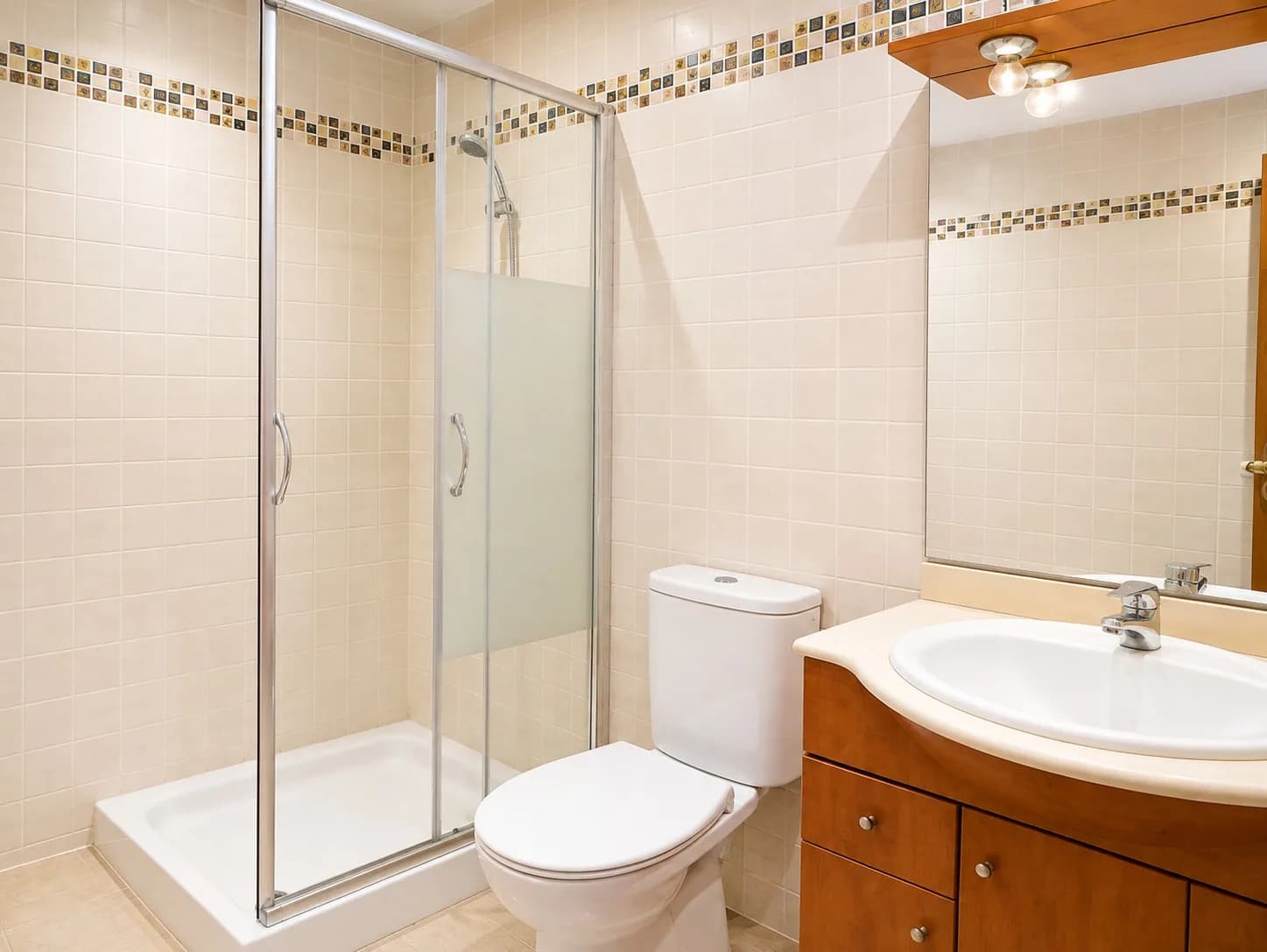 Apartment de 3 dormitorios en venta en Torrevieja, Alicante - Image 6