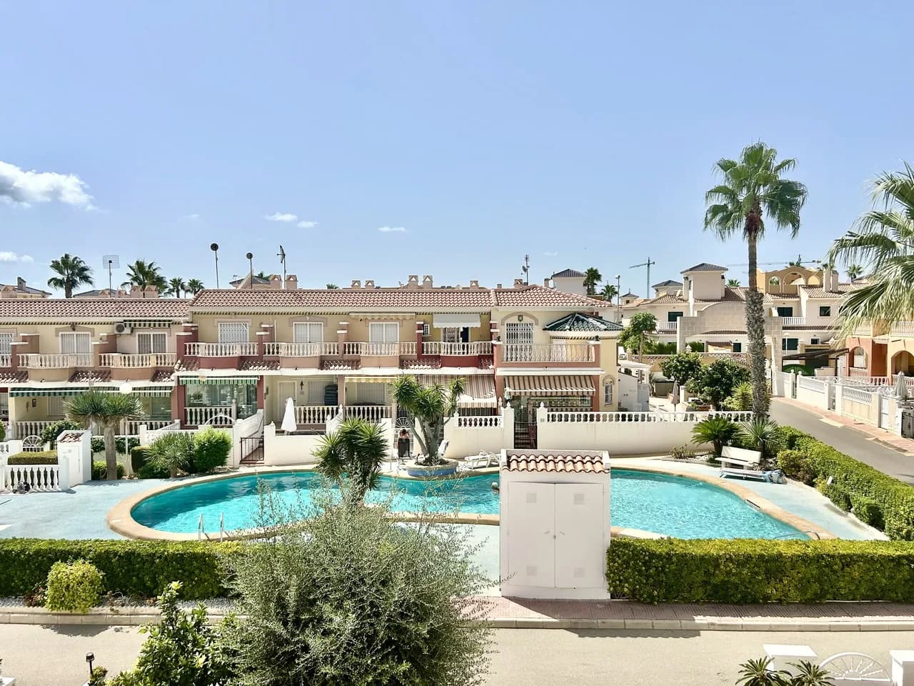 Townhouse de 3 dormitorios en venta en Ciudad Quesada, Alicante - Image 2