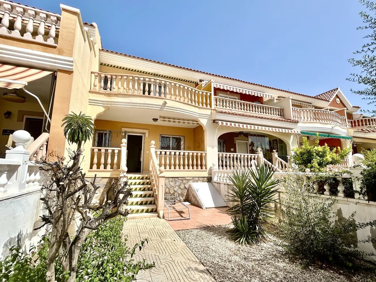 Townhouse de 3 dormitorios en venta en Ciudad Quesada, Alicante - Image 3