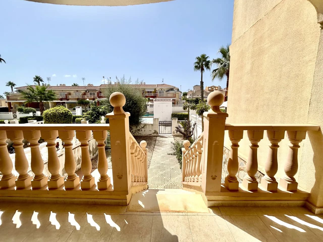 Townhouse de 3 dormitorios en venta en Ciudad Quesada, Alicante - Image 5