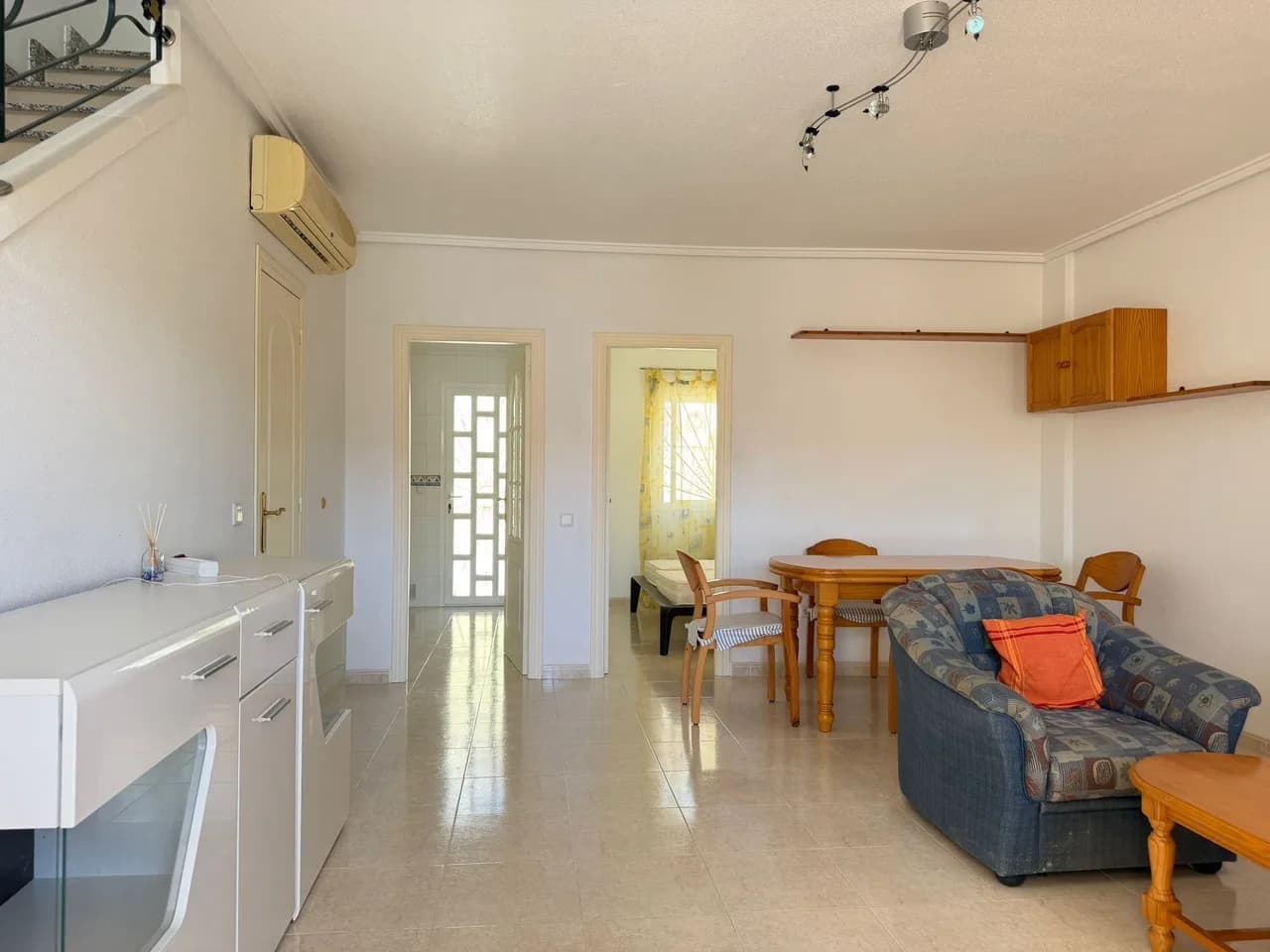 Townhouse de 3 dormitorios en venta en Ciudad Quesada, Alicante - Image 7