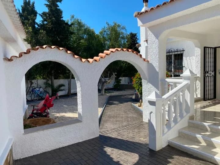 Detached Villa In Ciudad Quesada - Image 8