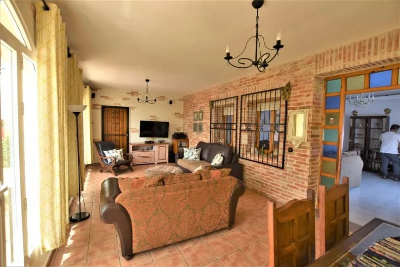 Detached Villa In Ciudad Quesada - Image 3