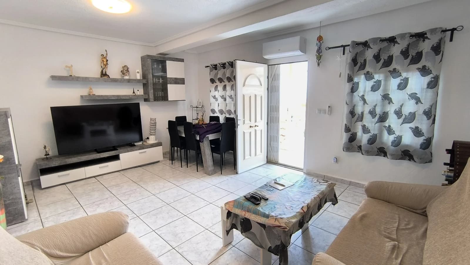 Townhouse de 3 dormitorios en venta en Ciudad Quesada, Alicante / Costa Blanca - Image 6