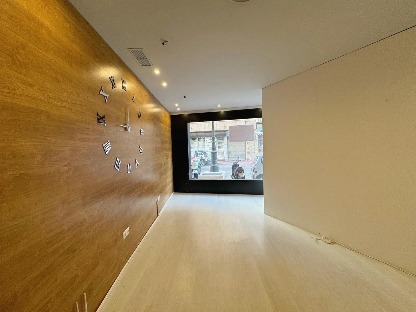 Commercial Space In Guardamar Del Segura - Image 7