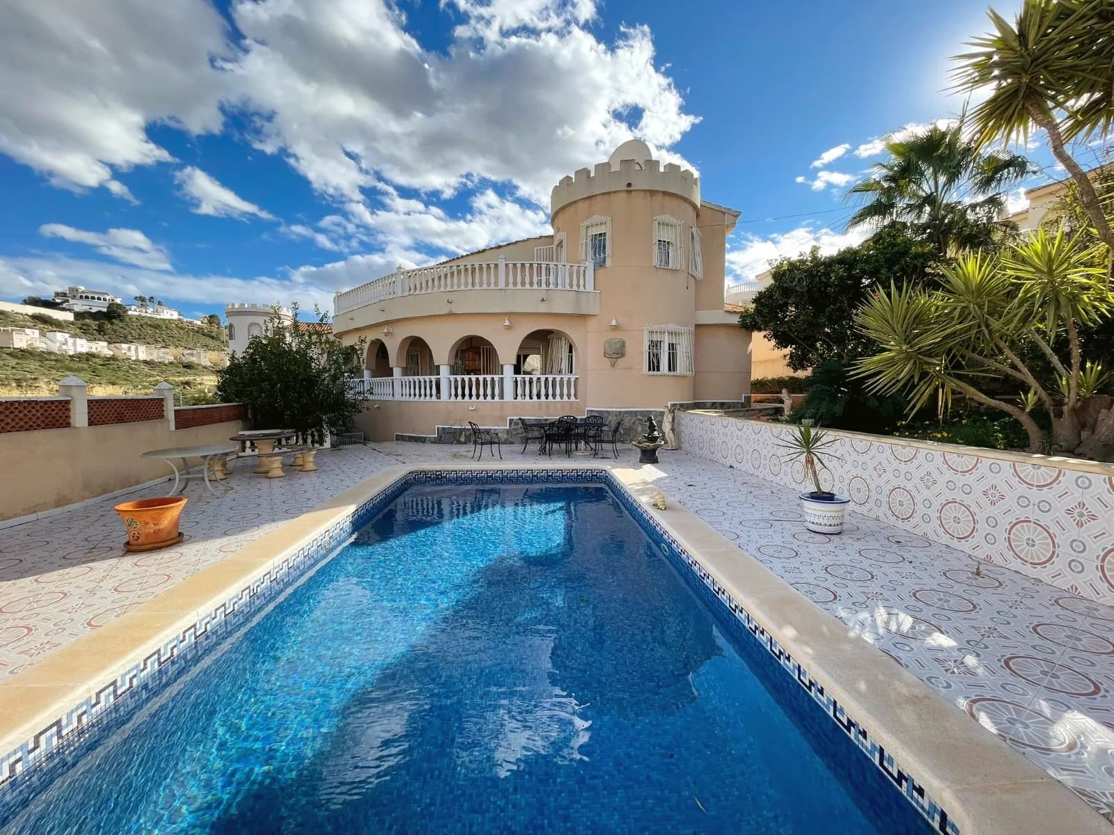 Villa de 5 dormitorios en venta en Ciudad Quesada, Alicante / Costa Blanca