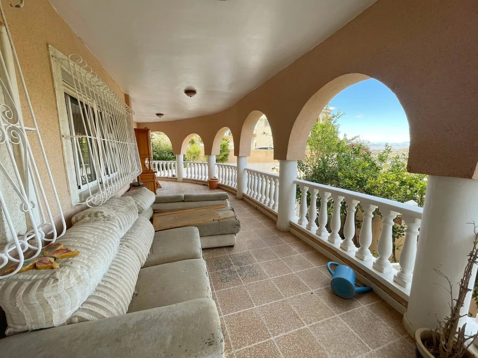 Villa de 5 dormitorios en venta en Ciudad Quesada, Alicante / Costa Blanca - Image 4
