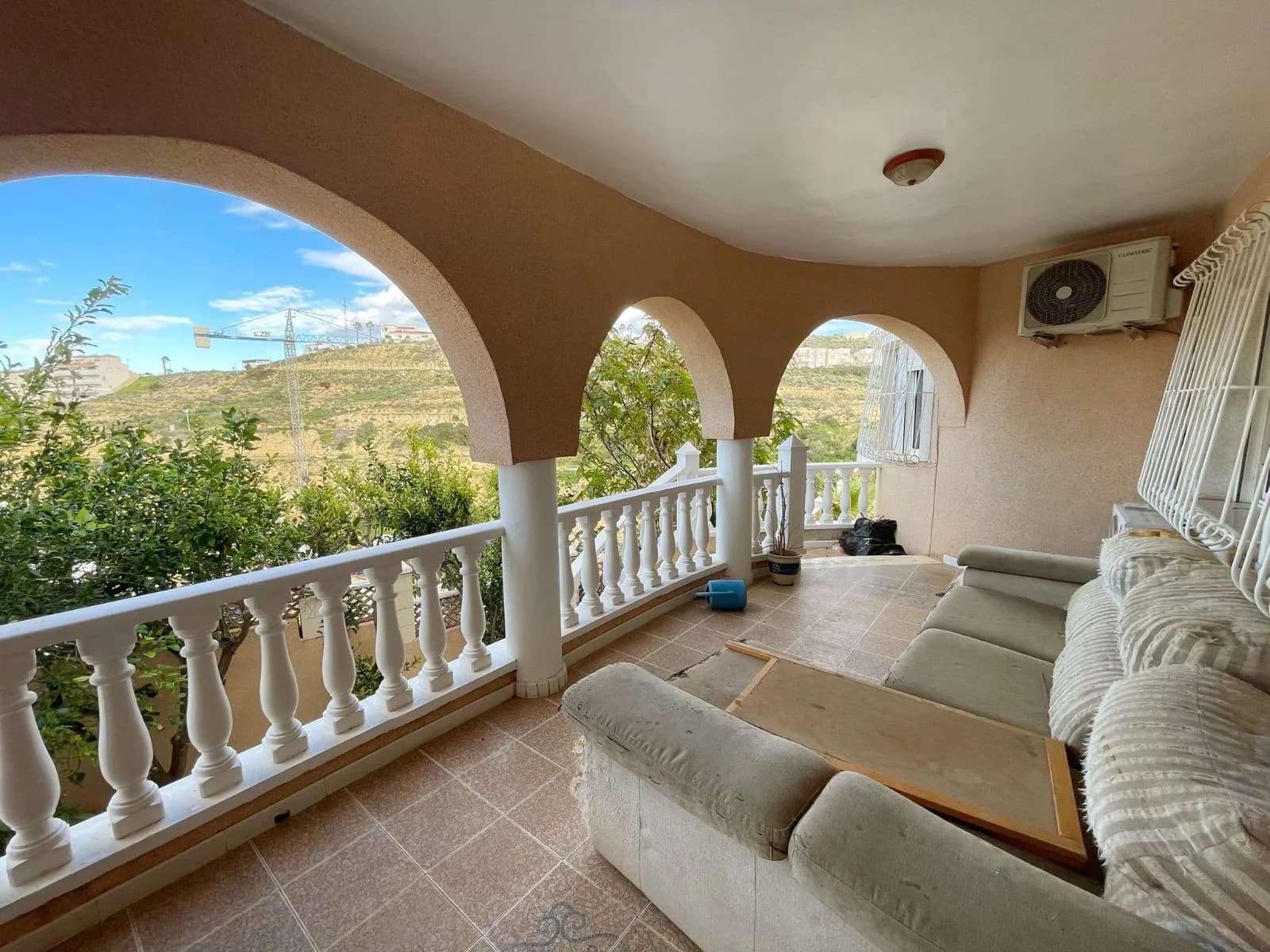 Villa de 5 dormitorios en venta en Ciudad Quesada, Alicante / Costa Blanca - Image 5