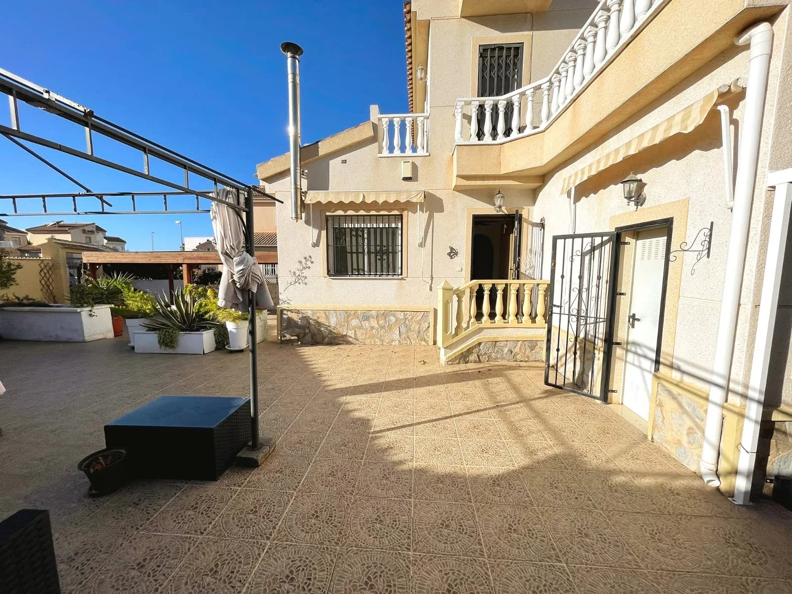 Detached Villa In Ciudad Quesada - Image 3