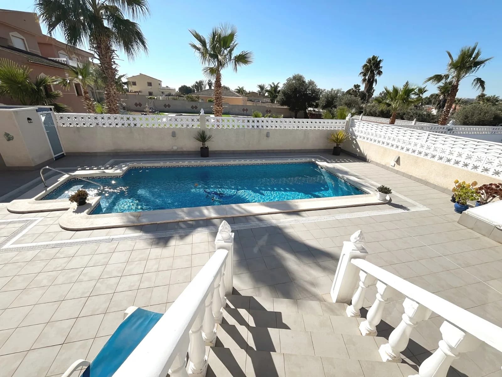 Villa de 3 dormitorios en venta en Benijófar, Alicante / Costa Blanca - Image 6