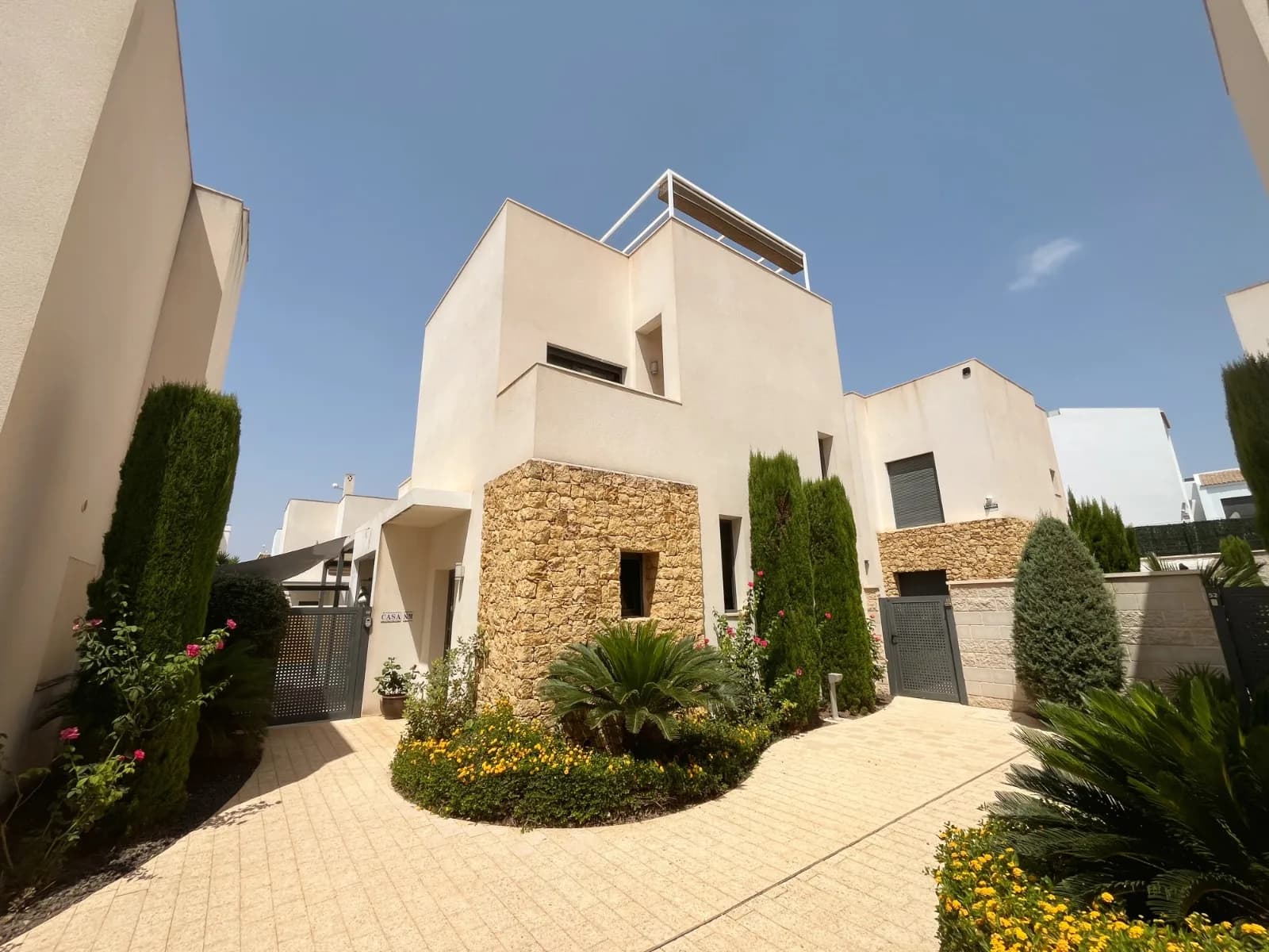 Detached Villa In Ciudad Quesada - Image 2