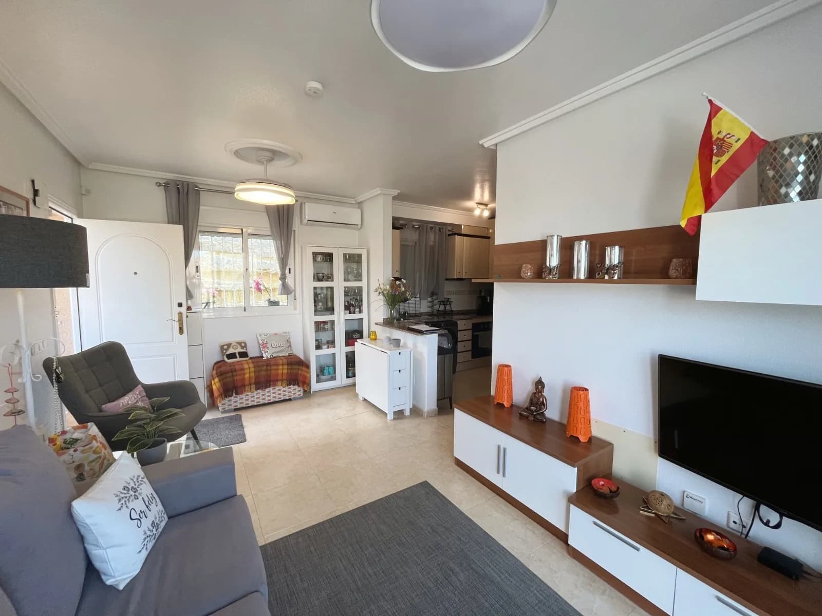 Apartment de 2 dormitorios en venta en Ciudad Quesada, Alicante / Costa Blanca - Image 3