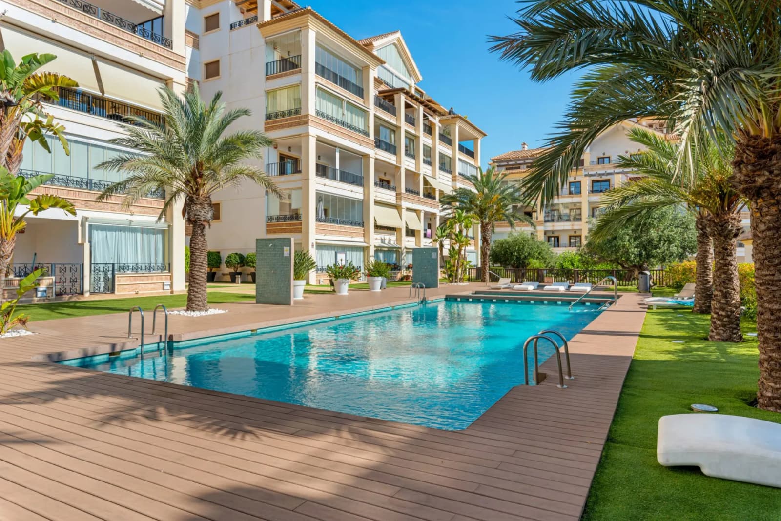 Apartment de 3 dormitorios en venta en Guardamar del Segura, Alicante