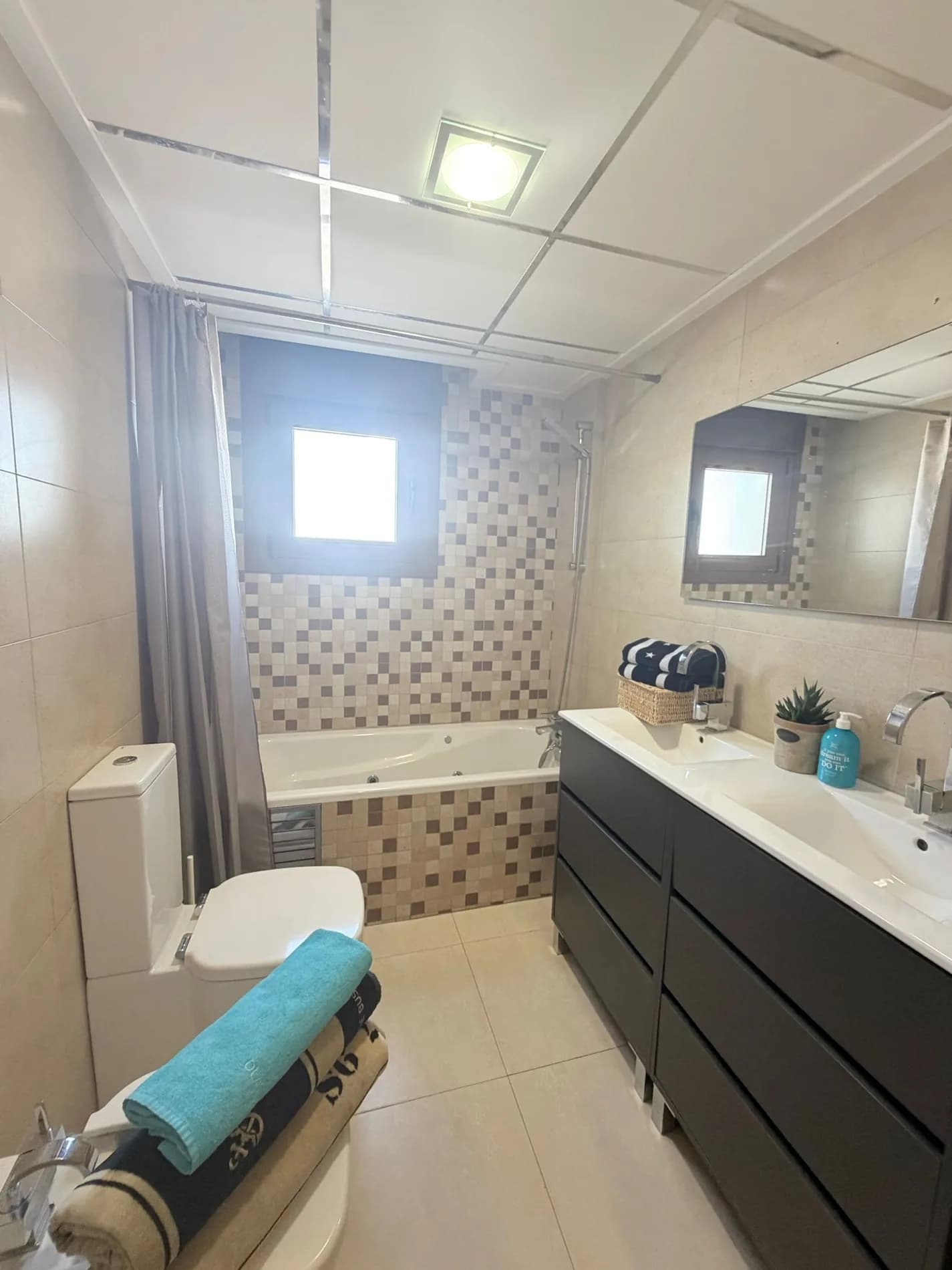 Apartment de 3 dormitorios en venta en Guardamar del Segura, Alicante - Image 7
