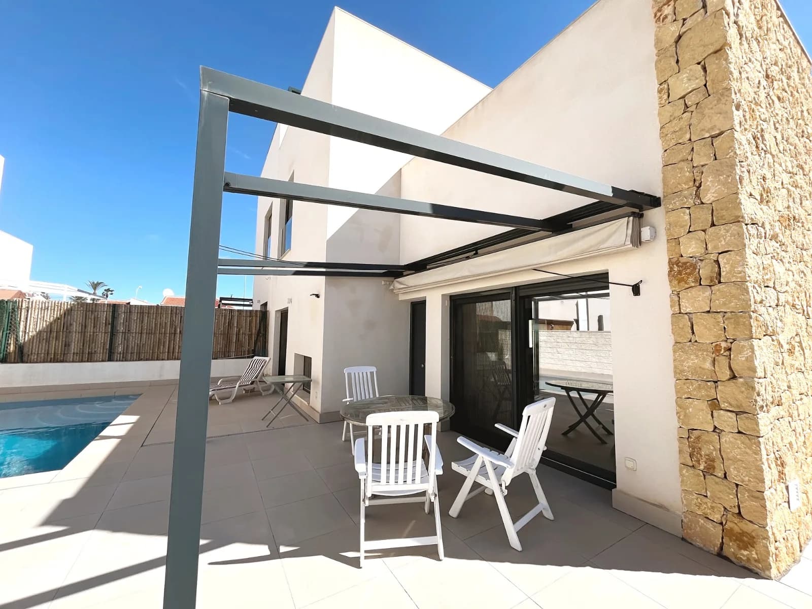 Semi-detached In Ciudad Quesada - Image 2
