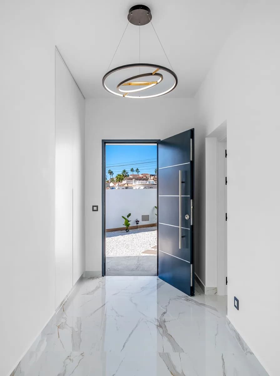 Villa de 4 dormitorios en venta en Ciudad Quesada - Rojales, Alicante - Image 3